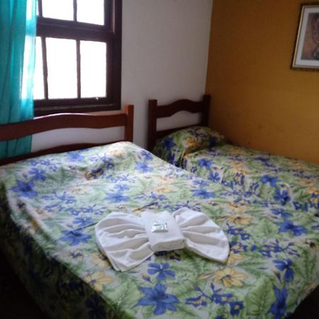 Hotel Madrid Mendes Ngoại thất bức ảnh
